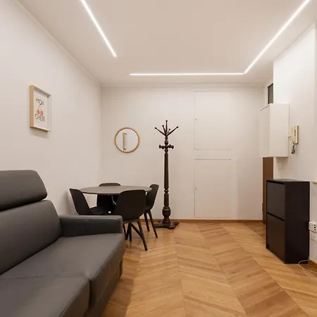 Brera - Ponte Vetero - Castello Monolocale In Centro Apartmán